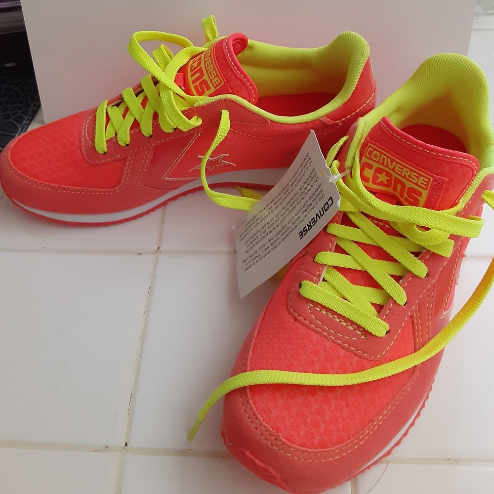 Converse Cons size 5